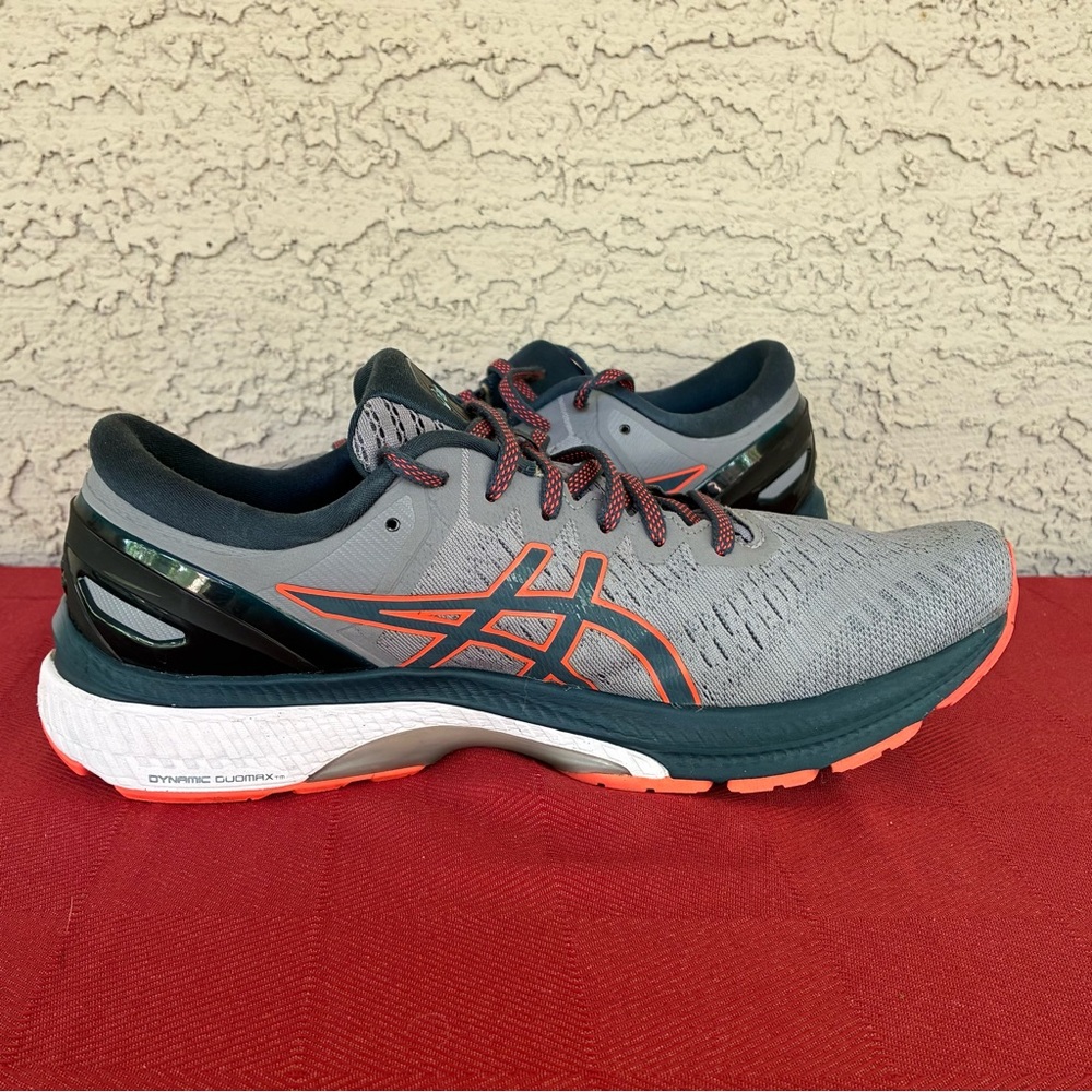 Men’s Asics Gel Kayano, size 10